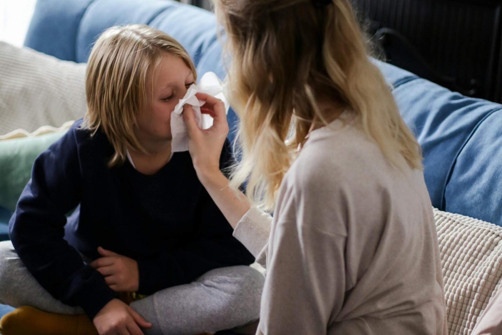 katar a ropiejące oczy u dziecka